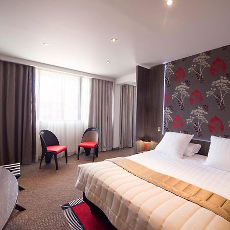 เบสต์ เวสเทิร์น เลอ ปาติโอ เด อาร์ติสต์ Hotel คานส์ ภายนอก รูปภาพ